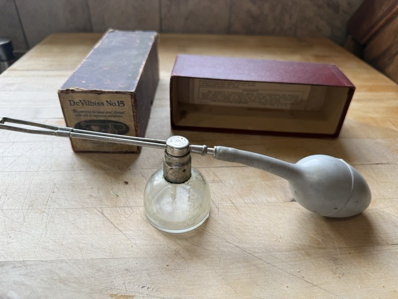 DeVilbiss No. 15 Nasal & Throat Medical Atomizer Spray Sprayer with Box