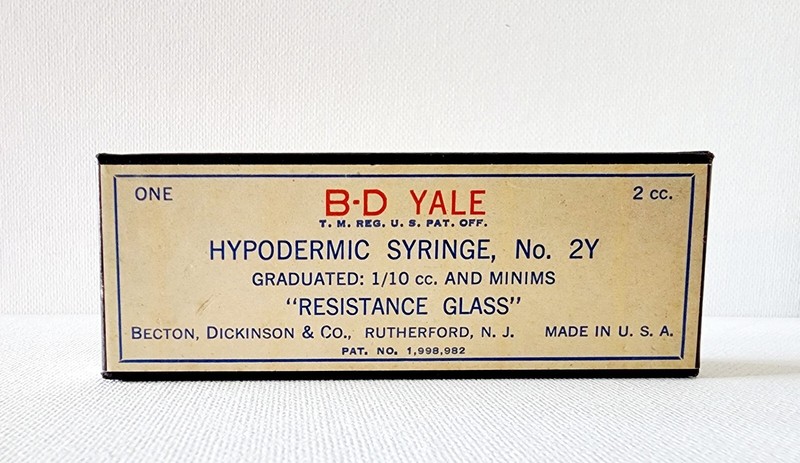 Vintage B-D Yale Hypodermic Syringe 2cc - Resistance Glass with Box gallery