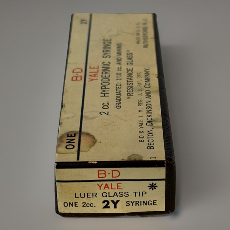 Vintage Glass Hypodermic Syringe 2 cc B-D Yale Collectible Medical Instruments gallery