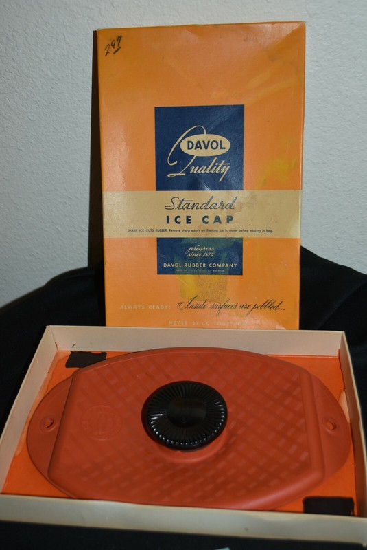 VINTAGE DAVON quality standard ice cap hot water bottle in box USA made EUC