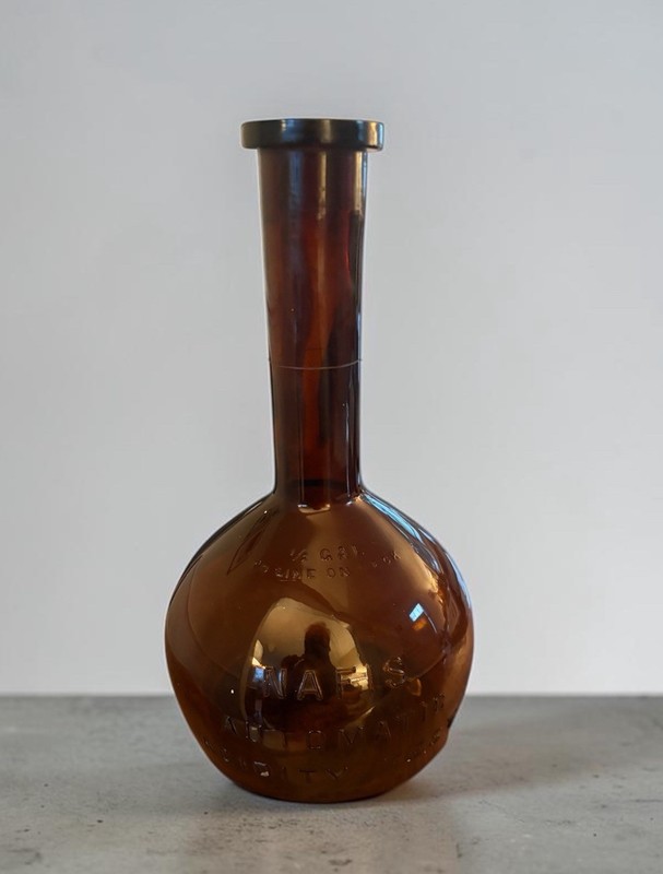 Vintage Amber 1/2 Gallon Laboratory NAFIS Acidity Test Lab Bottle. Scientific.