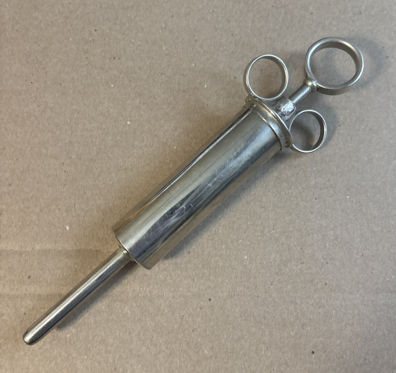 Antique Vintage Brass Medical Syringe VGC Unsigned Smooth Injection Pull