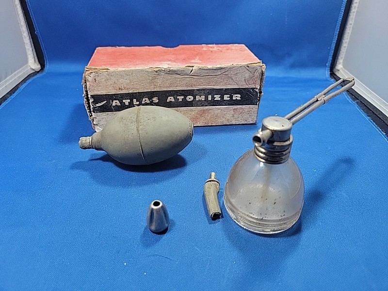 Vintage Medical – DeVilbiss Made ATLAS ATOMIZER NO. 24 Glass Spray Bottle In Box