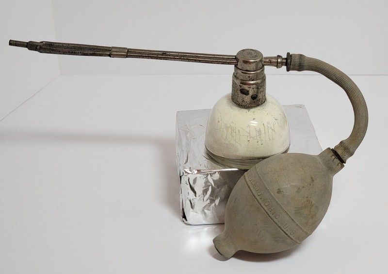 2 Vtg 1940s DeVilbiss Nose & Throat Adjustable Tip Atomizer & Fragrance Atomizer gallery