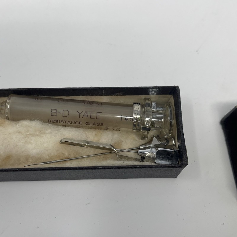 Antique BD Yale Glass Syringe 2cc Becton Dickinson Original Box 1930s Medical gallery