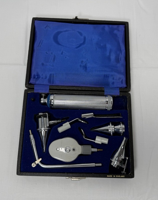 VINTAGE GOWLLANDS OTOSCOPE OPHTHALMOSCOPE DIAGNOSTIC SET MEDICAL INSTRUMENTS gallery
