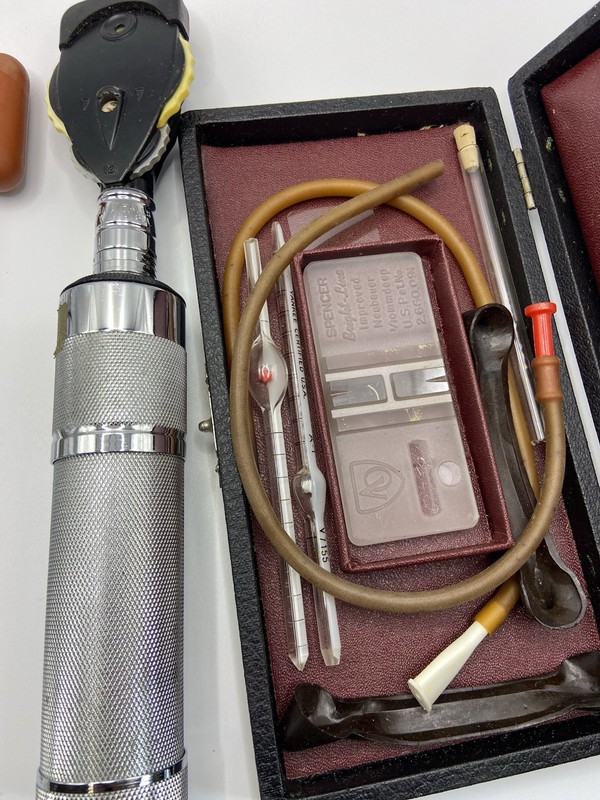 WELCH ALLYN/LILLY Vintage Lot Of Medical Tools gallery
