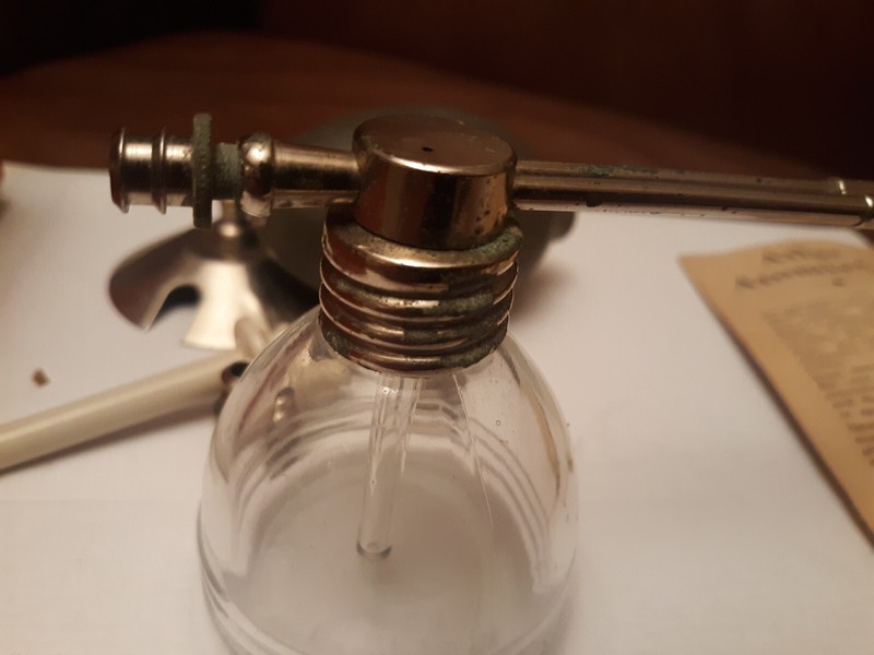 Vintage DeVilbiss Made ATLAS ATOMIZER NO. 24 Glass Spray Bottle In Box gallery