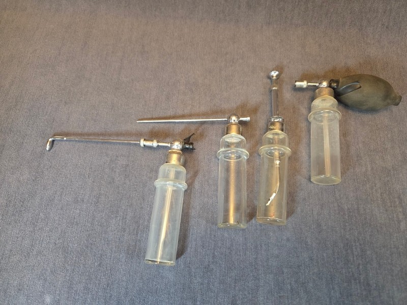 Antique Devilbiss Medicine Dentist Atomizer Set with Bakelite Holder gallery