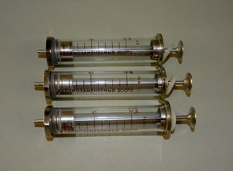 Set of 3 Vintage Old Bulgarian Medical Brass / Glass Syringes 10ml NOS w/out box