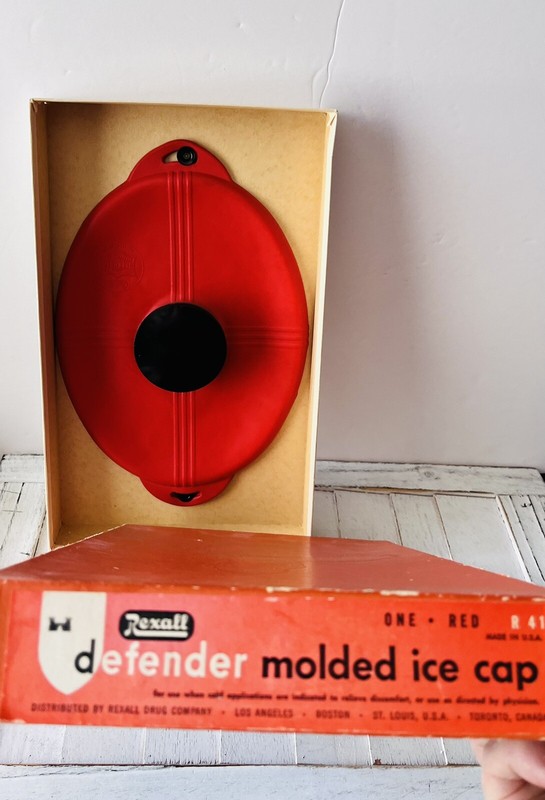 Vintage NEW Defender Red Molded Ice Cap bag – orig box -Rexall United Drug Co