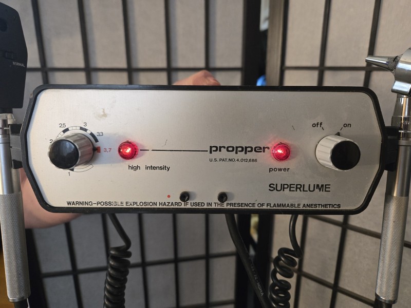 Vintage Propper EN10-S SUPERLUME Otoscope gallery