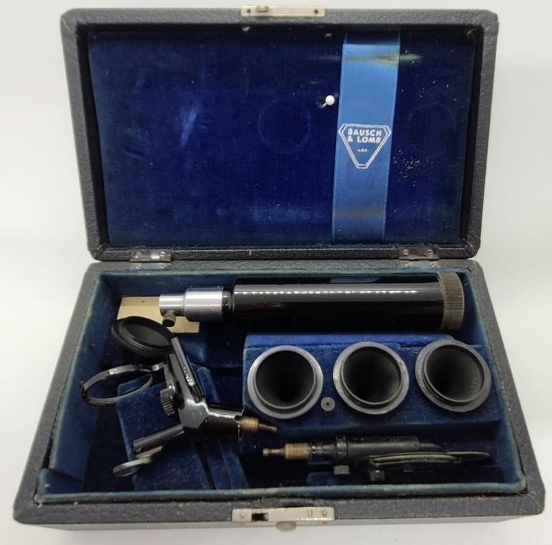 Vintage BAUSCH & LOMB CO USA Doctor's Otoscope Ophthalmoscope with Original Case gallery