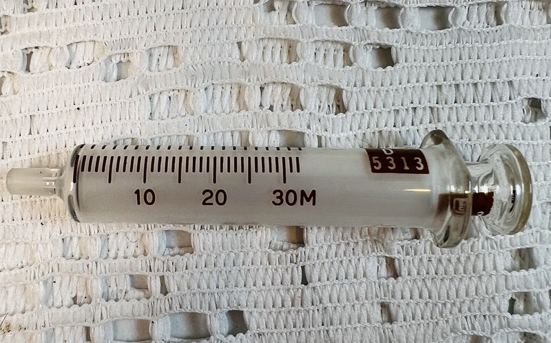 Vintage Becton Dickinson Glass Hypodermic Syringe 2cc w/ Box USA gallery