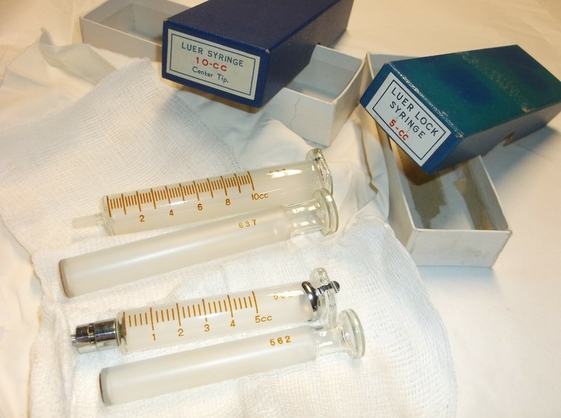 2 VINTAGE GLASS LUER SYRINGES, Lot 2, 10cc & 5cc, With original blue boxes