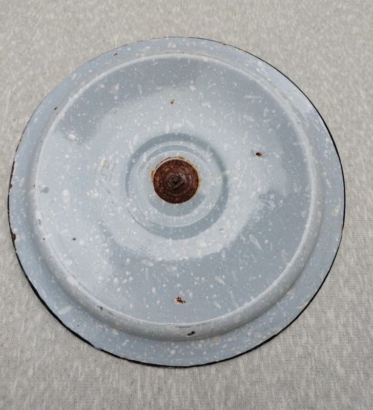ANTIQUE VINTAGE GRANITEWARE ENAMELWARE LIGHT GRAY SPECKLED BEDPAN URINAL W. LID gallery