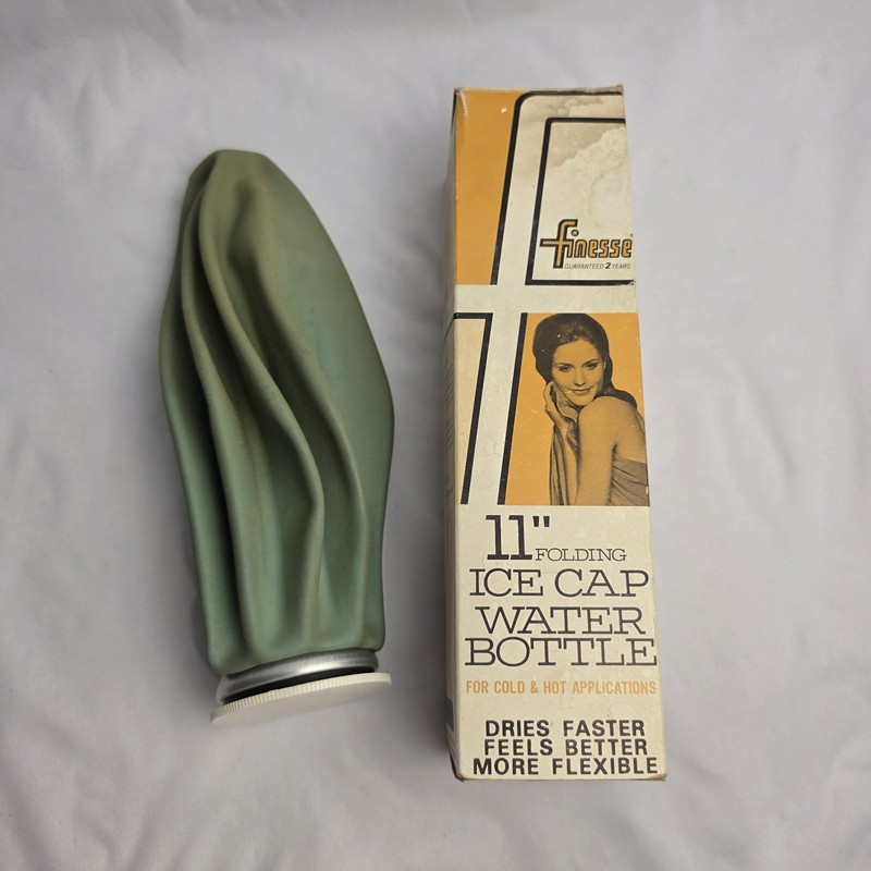 Vintage 1960's Finesse 11" Ice Cap Water Bottle Hot / Cold Original Box MCM gallery