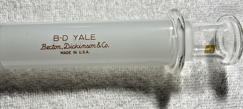 Vintage Becton, Dickinson & Co. 50cc B-D YALE Glass Syringe E106 gallery