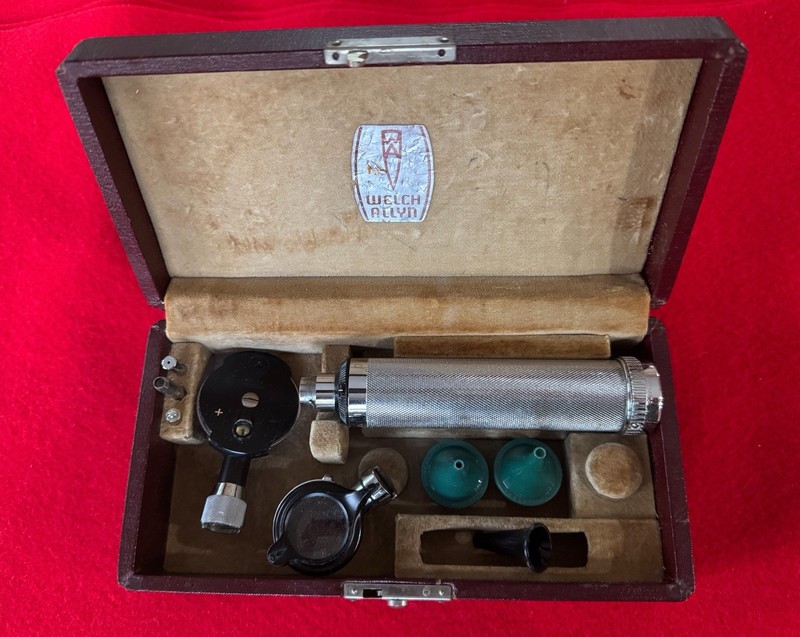 Scarce Interesting Original WW2 US Welch Allyn Otoscope — Unit Marked