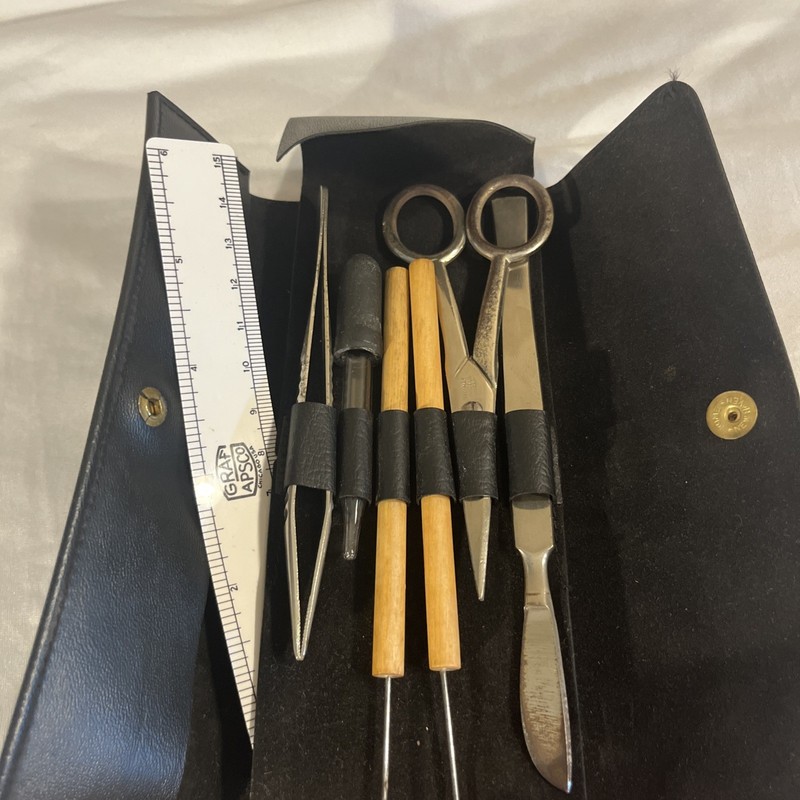 VINTAGE GRAF – APSCO DISSECTING KIT SCALPEL TWEEZERS SCISSORS DROPPER