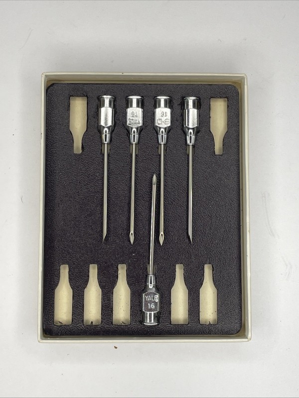 Vintage Becton Dickinson Yale B-D, Stainless Hypodermic Needles In Boxes gallery