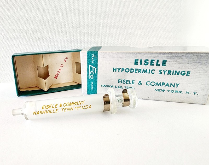 Vintage Eisele Hypodermic Glass Syringe 2CC #4785 from 1951 in original package gallery