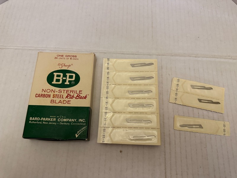 162 Vintage B-P Bard-Parker Carbon Steel No. 15 Rib Back Scalpel Blades With Box