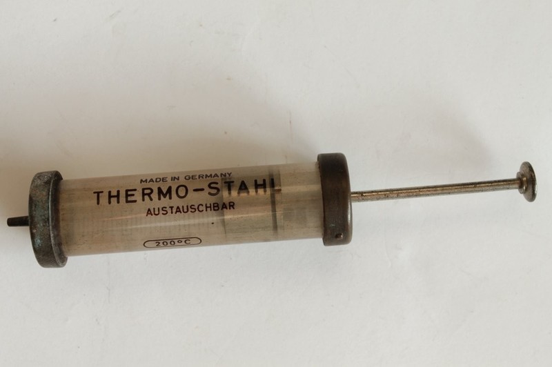 WWII Antique German Injecta Steinach Syringe 1940`s gallery
