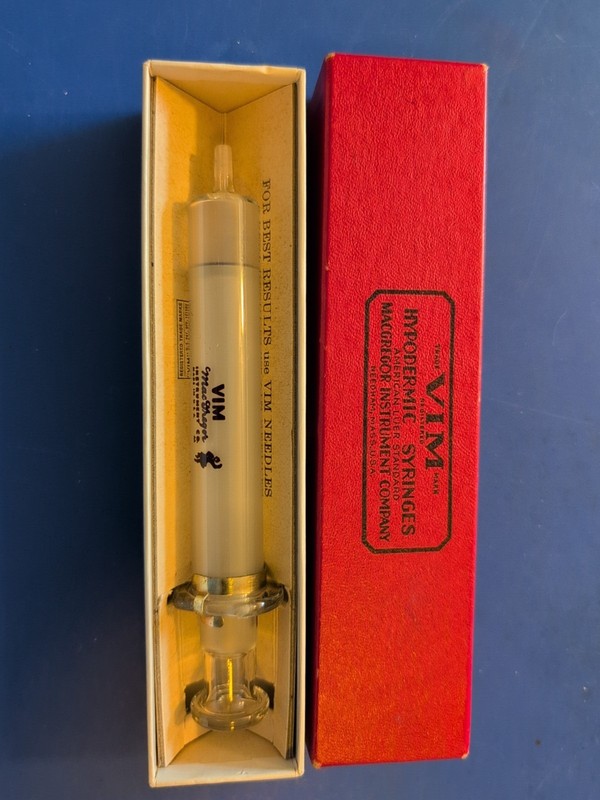 GLASS VIM AMERICAN LUER STANDARD MACGREGOR INSTRMT CO HYPODERMIC SYRINGE 10cc gallery