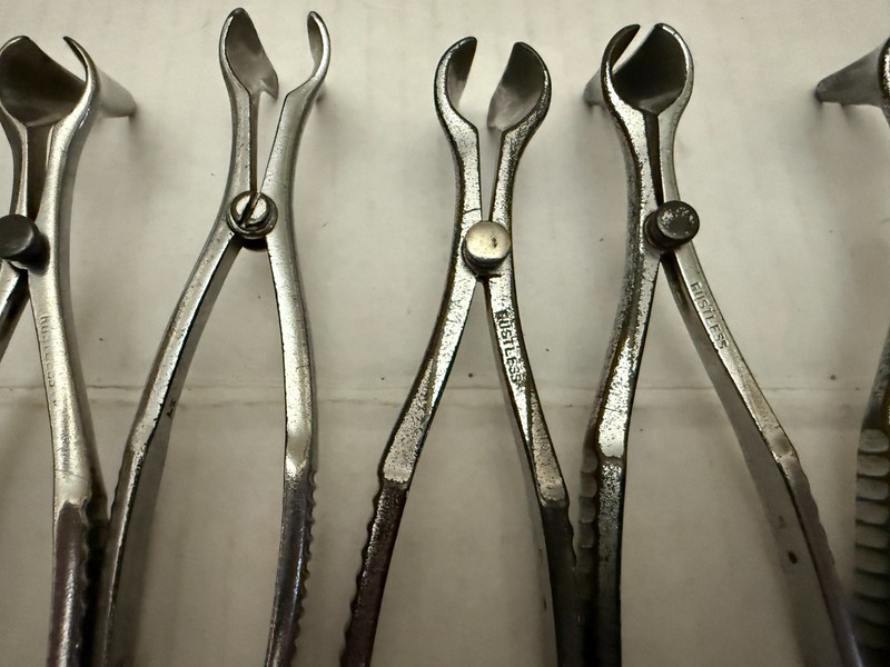 Vintage Surgeon's bulk Lot of 21 Nasal Speculums ENT Doctor gallery