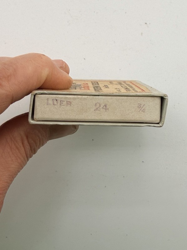Vintage Tru Test Luer Hypodermic Needles 24 Gauge 3/4” Frank S Betz Medical Set gallery