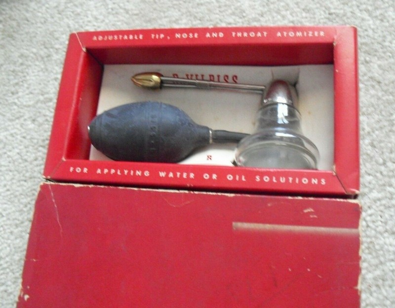 Vintage 1930s DeVilbiss Atomizer No 15 in Box with Instructions
