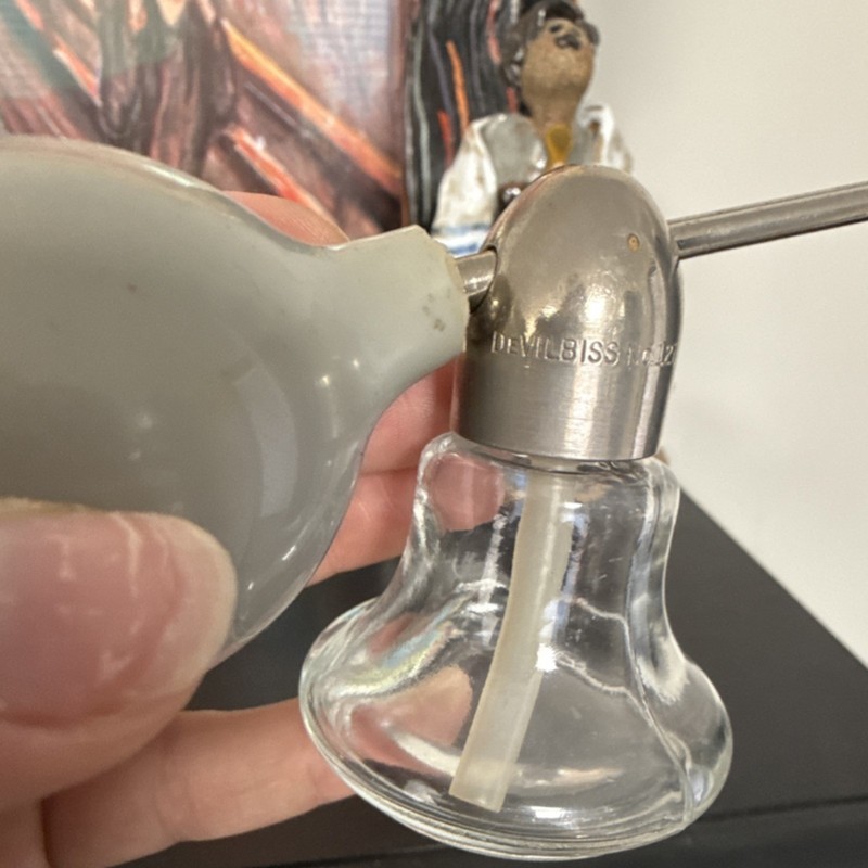 DeVilbiss No. 121 Medical Atomizer Bulb Glass Vintage gallery