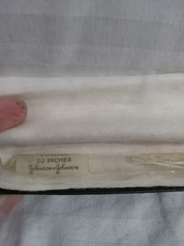 RARE Antique Johnson & Johnson sutures EMERGENCY tube TWISTED SILK #9 W/ Box 20" gallery
