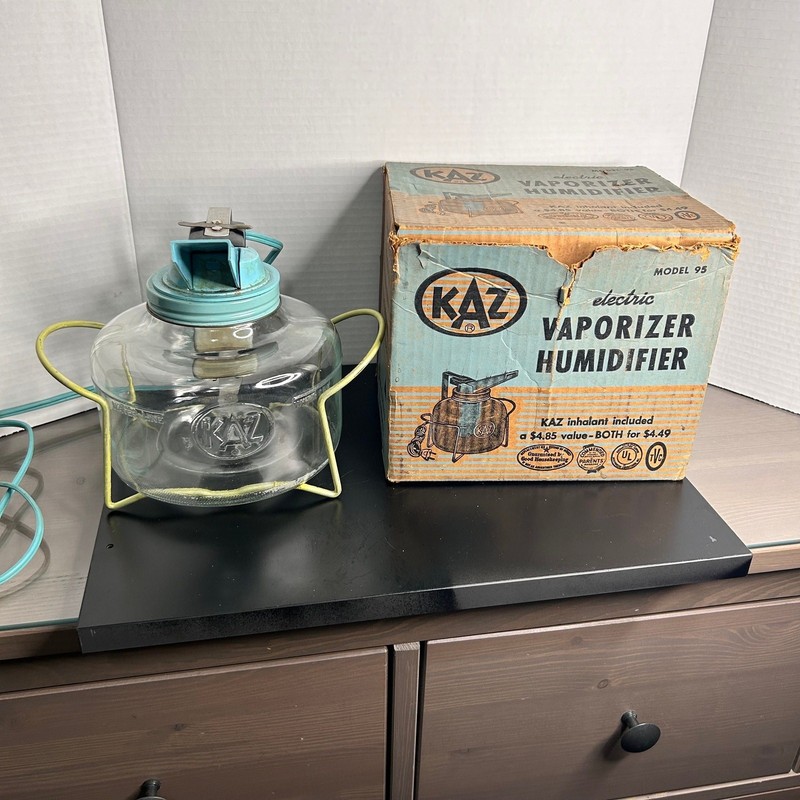 Vintage KAZ Electric Vaporizer and Humidifer Model # . 95 W/ Original Box