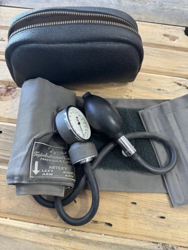 Tycos Taylor Instrument Co. Sphygmomanometer with Genuine Cowhide Case