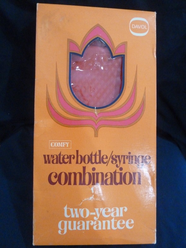 VINTAGE DAVOL COMFY WATER BOTTLE/SYRINGE COMBINATION #12~~RED RUBBER~ORIGINAL BX