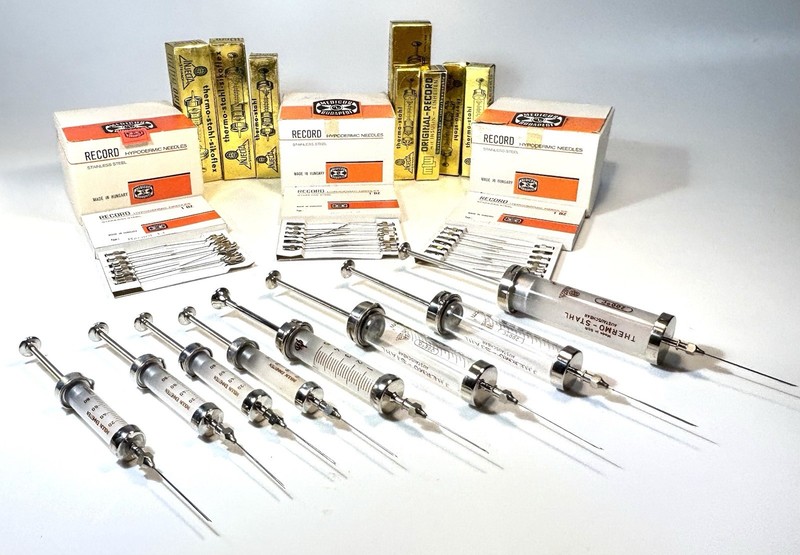 NEW Condition Vintage Medical Syringes Big Kit-LOT-All Size+3 Big Box Needles