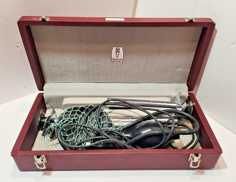 Welsh Allyn FIberoptic Sigmoidoscope Proctoscope in Wooden Box
