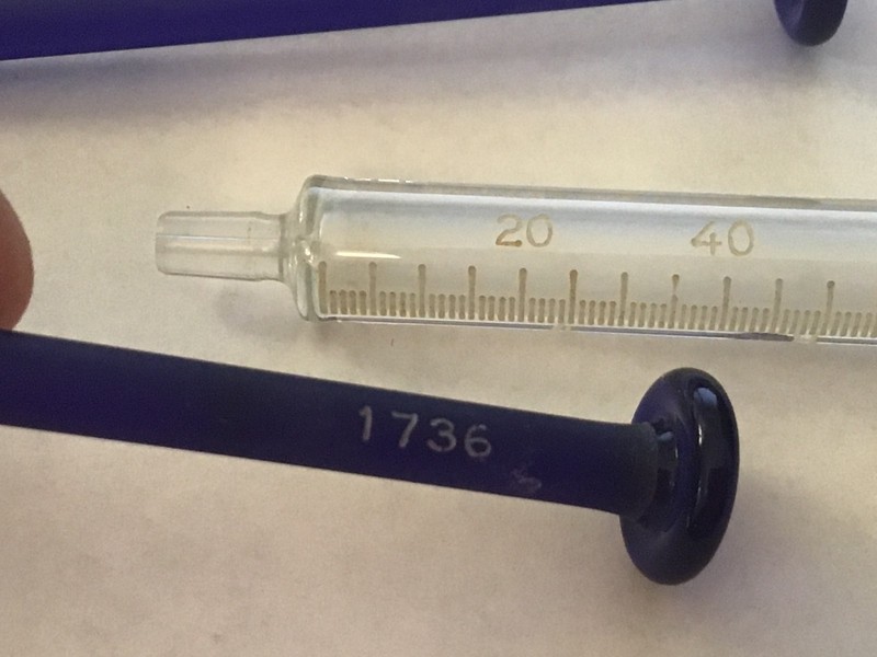 Vtg Becton Dickinson BD Super Ward 1cc Glass Syringe 98996 gallery