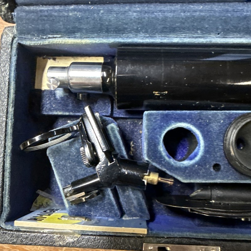 Vintage BAUSCH & LOMB CO USA Doctor's Otoscope Ophthalmoscope with Original Case gallery