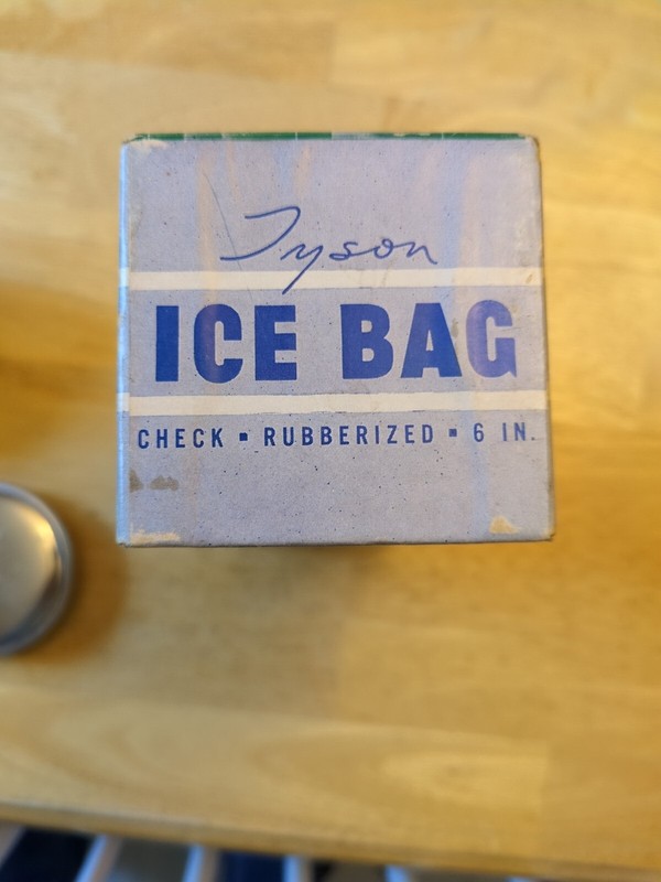 Vintage Tyson Rubberized Six Inch Ice Bag Walgreen Houndstooth Check 2 Lids Box gallery