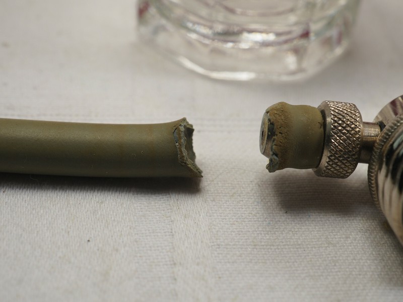 VINTAGE Dental Kantleek Atomizer R-1511 Glass liquid tube original box gallery