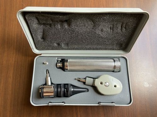 OPHTHALMOSCOPE OTOSCOPE GOWLLANDS LIMETED ED 3028 N 