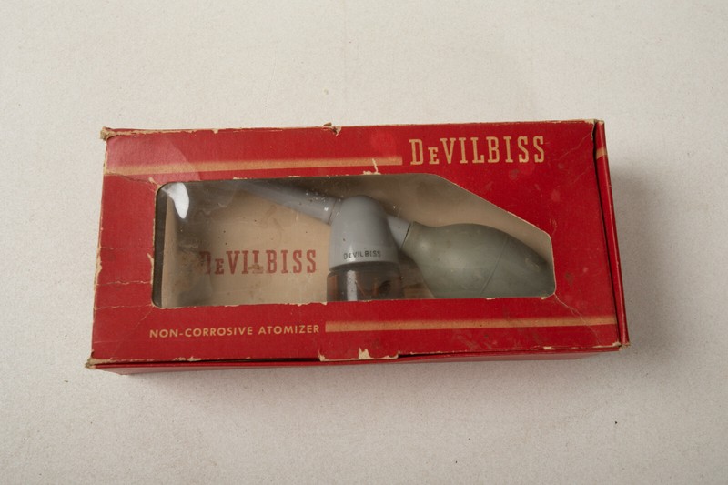 DeVilBiss (E2R) Non-Corrosive Atomizer Brown Glass Gray Bulb in Box
