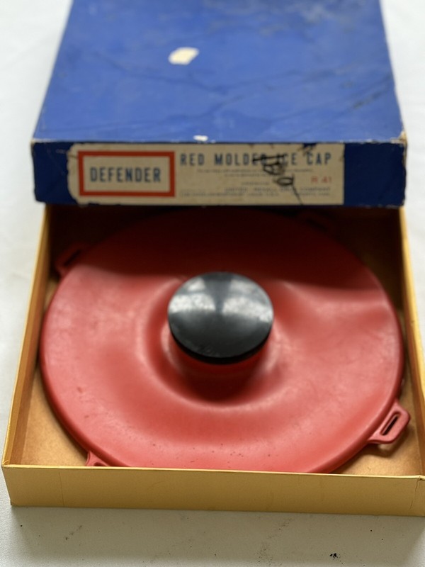 Vintage Defender Red Round Molded Ice Cap R41 orig box Rexall United Drug Co USA