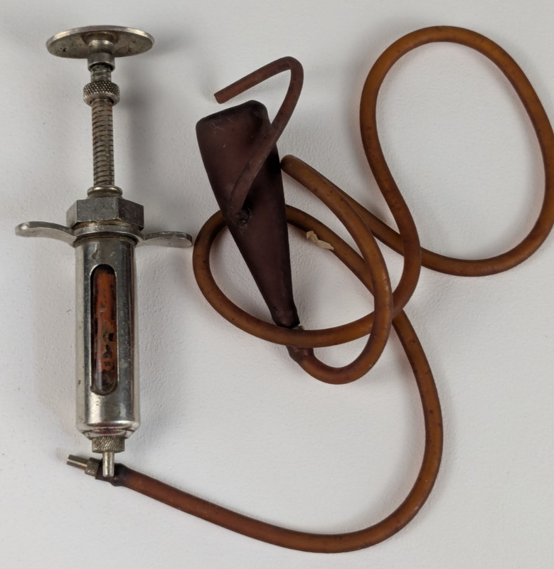 Vintage B-D Champion Veterinary Syringe No 507/10 With Tubing - B26
