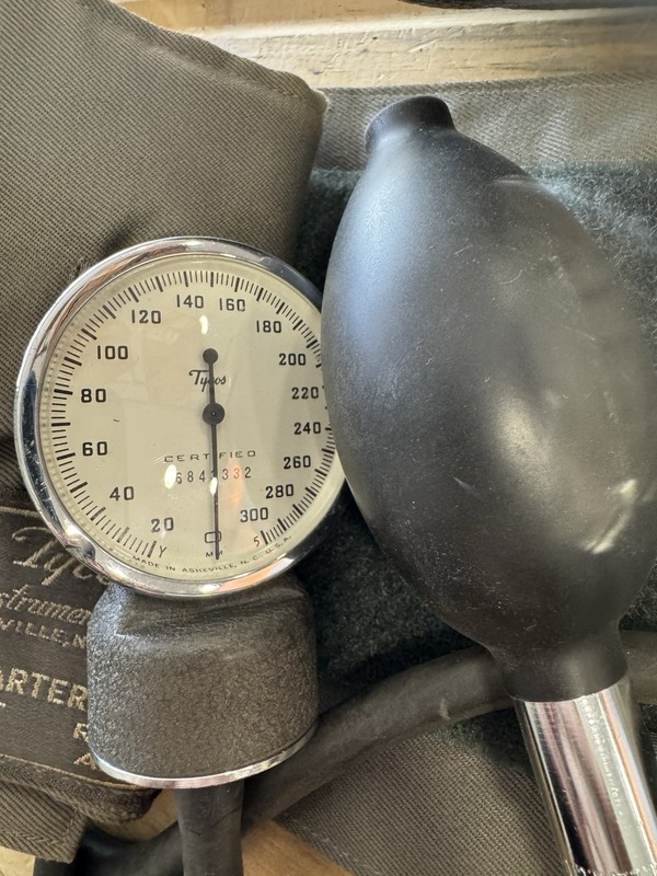 Tycos Taylor Instrument Co. Sphygmomanometer with Genuine Cowhide Case gallery