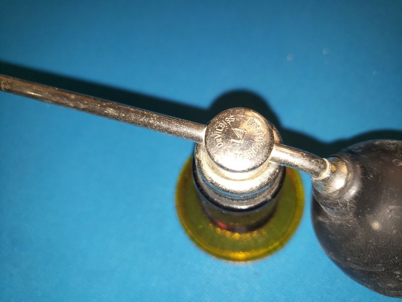 ANTIQUE 1930s DEVILBISS No14 YELLOW GLASS SPRAY ATOMIZER gallery