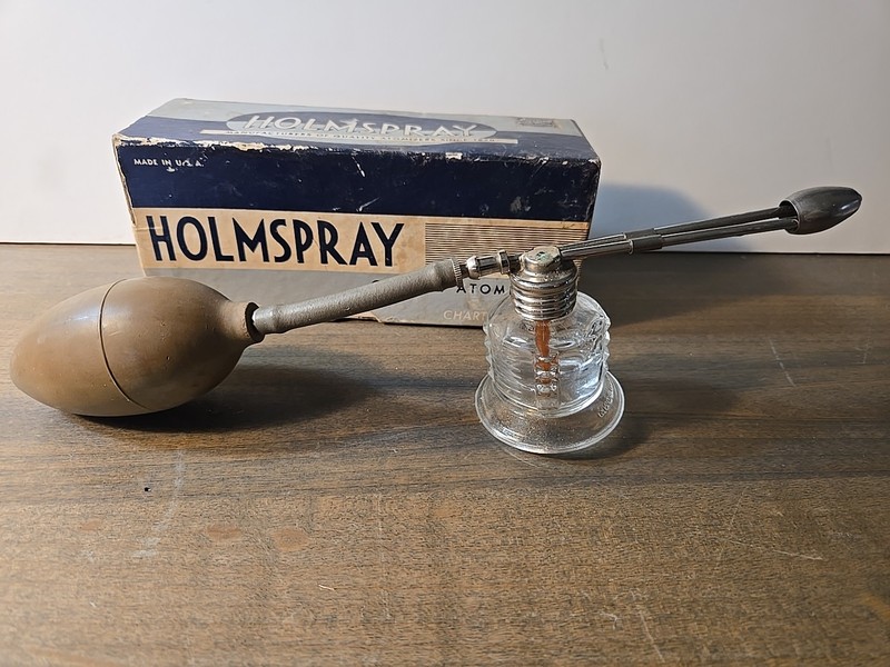 Vintage Holmspray Glass Atomizer #600 in box Apothecary Display Medical Bath Ear gallery